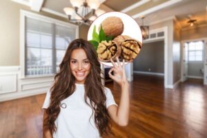 ragazza che fa ok, noce e ampia camera