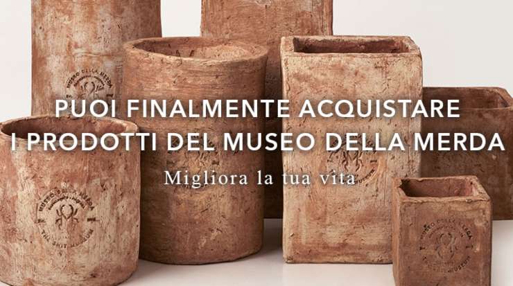 Foto di vasi venduti al museo della merda
