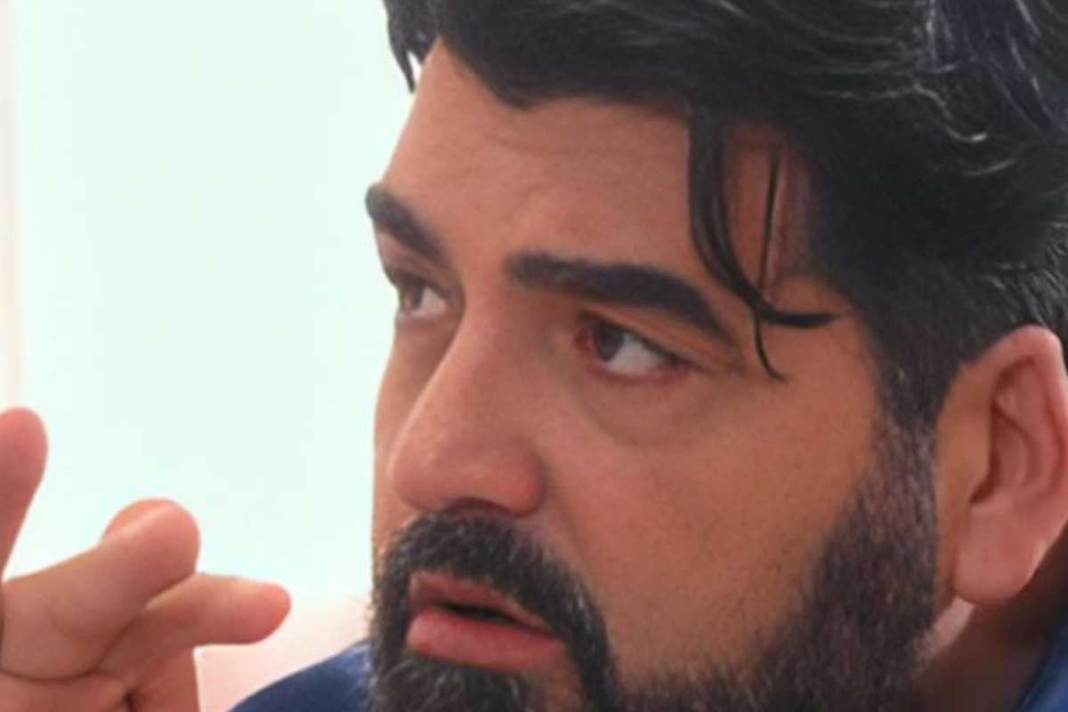 Chef Cannavacciulo con espressione interdetta
