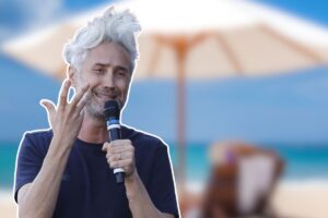 collage prof schettini e persona al mare