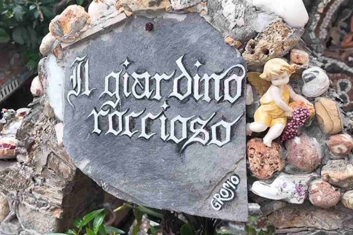 Insegna su pietra del Il giardino roccioso di Grosio 