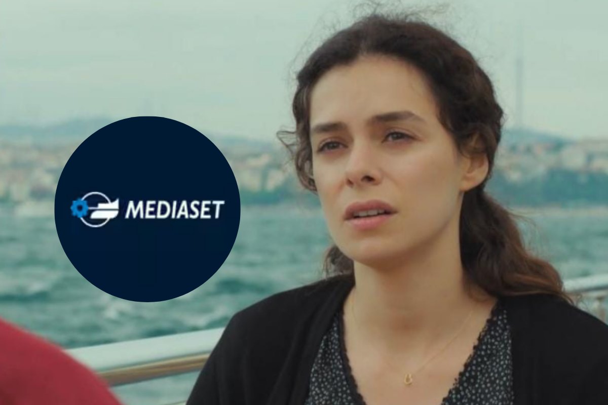 attrice turca e logo mediaset